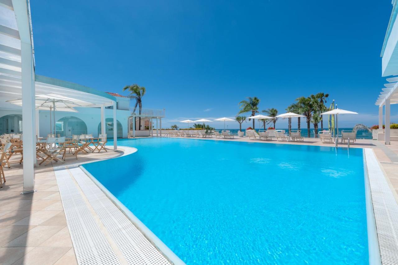 Donnarumma Hotel Casal Velino Exterior photo