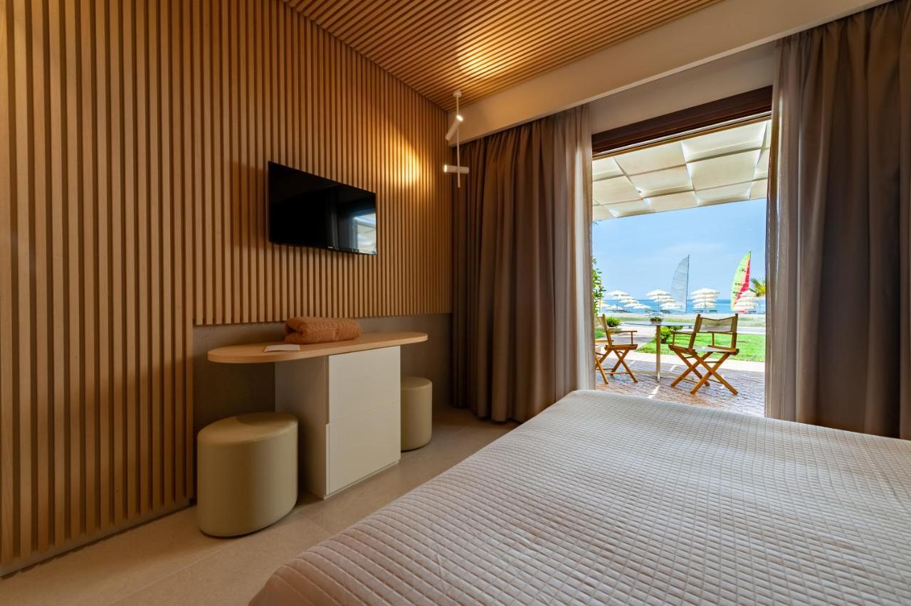 Donnarumma Hotel Casal Velino Exterior photo